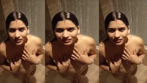 Desi Girlfriend Sucking Dick Bathing Video Free – Indian porn video
