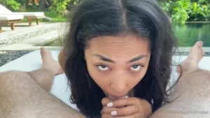Erzabelx Gets Her Asshole Stretched By The Pool