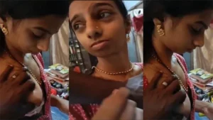 Tamil Cute Innocent Aunty Boobs Pressing by Electrician – Indian porn video