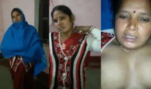 Desi Aunty Remove Saree And Fucked By Dever – Indian porn video