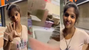 Girl sucking her boyfriend’s dick in a public place – Indian porn video