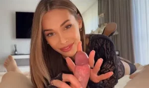 Russian girl in erotic lingerie agreed to a blowjob in the first person