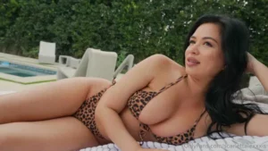 Scarlett Alexis Fucking My Neighbor By The Pool NEW PPV