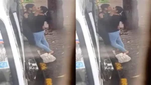 Tamil Lover Outdoor Kissing Captured Secretly Video – Indian porn video
