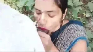 Bhabhi Ki Jungle Me Chudayi House Owner Ke sath – Indian porn video