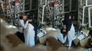 Medical Store Manager Affair Women IP CAM Capture – Indian porn video
